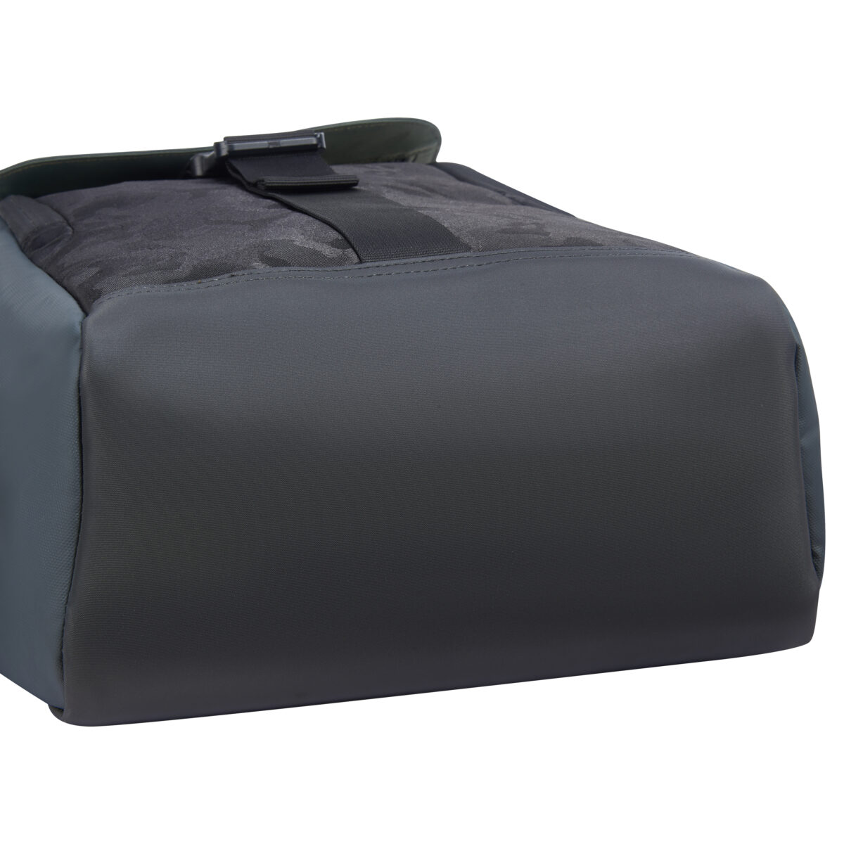 SECURFLAP 15.6 INCH BACKPACK CAMO - Image 8