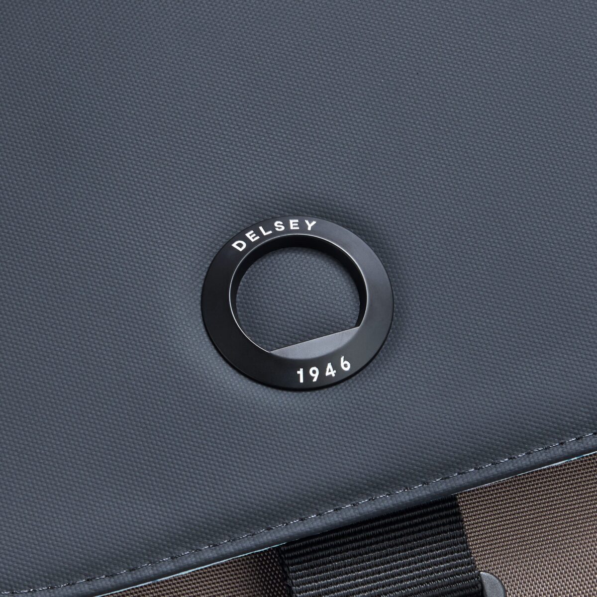 Securflap Backpack for 15" Laptop Brown - Image 8